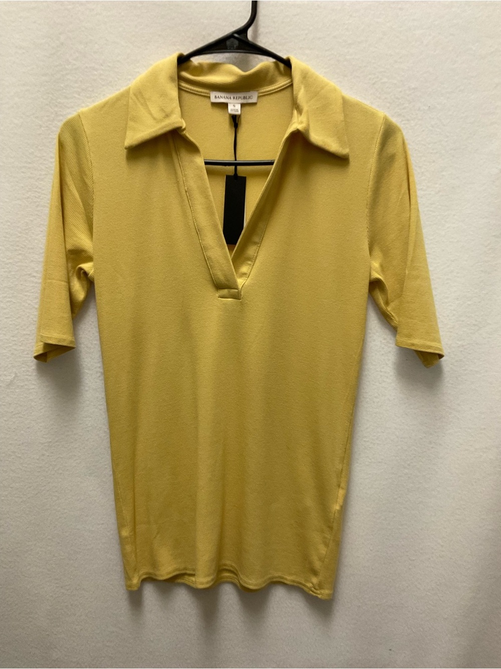 Banana Republic Mustard Yellow Polo-Style Short Sleeve Top
